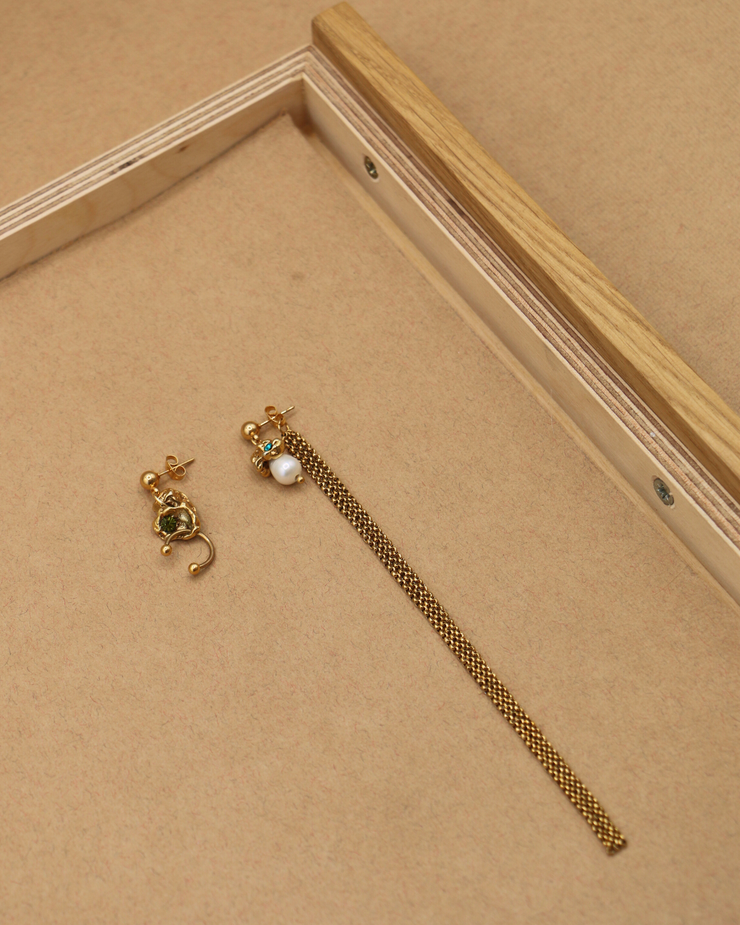 BOUCLES D'OREILLES IRIDES - DORÉ/BLEU & VERT