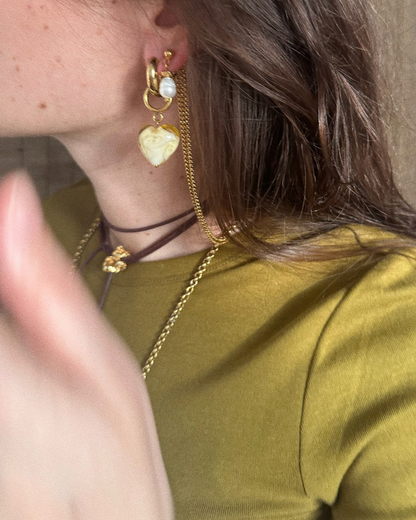 BOUCLE D'OREILLE PULSE - PERLE DE VERRE/CRÈME