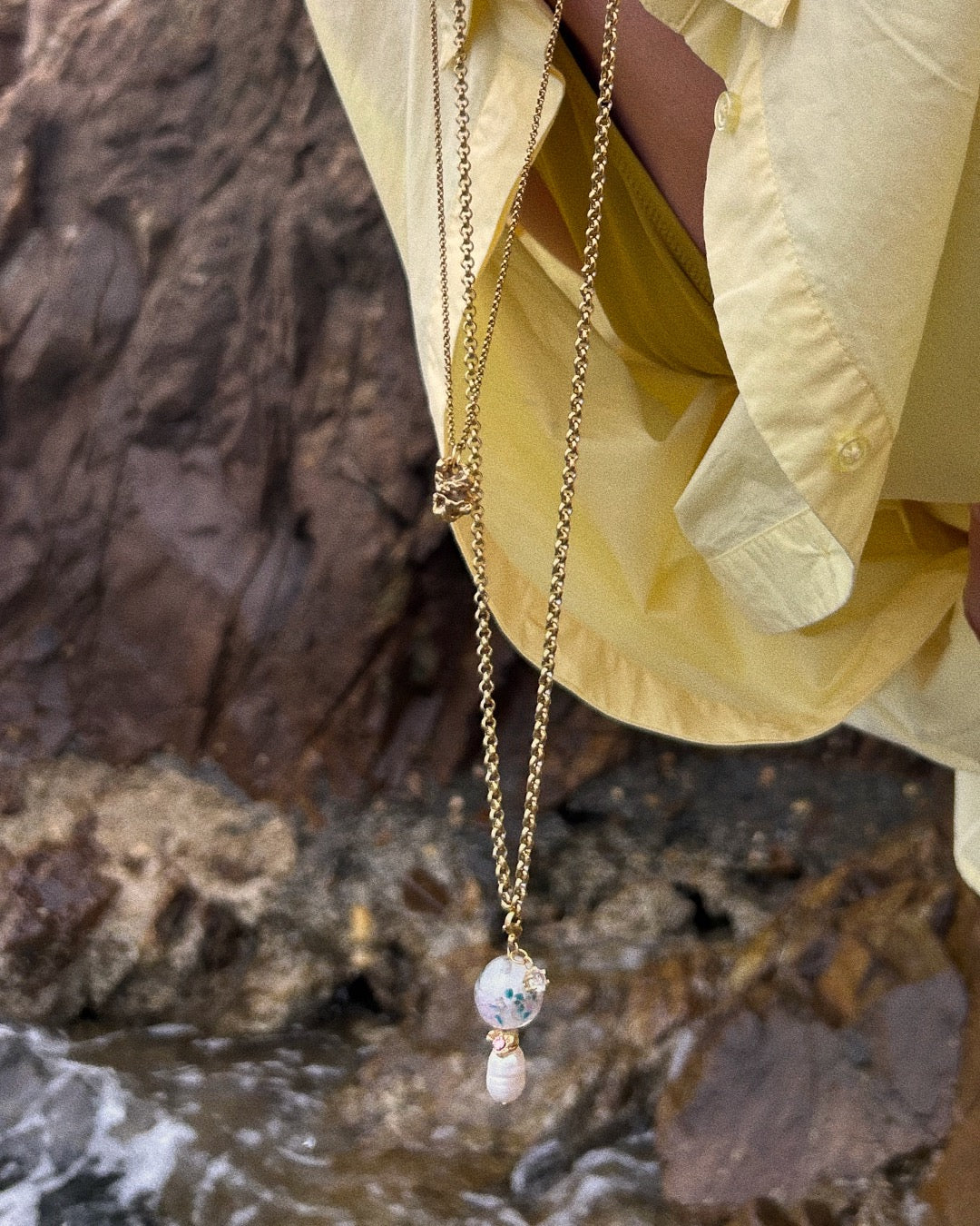 COLLIER POMA - PERLES DE VERRE/CRISTAUX COLORÉS