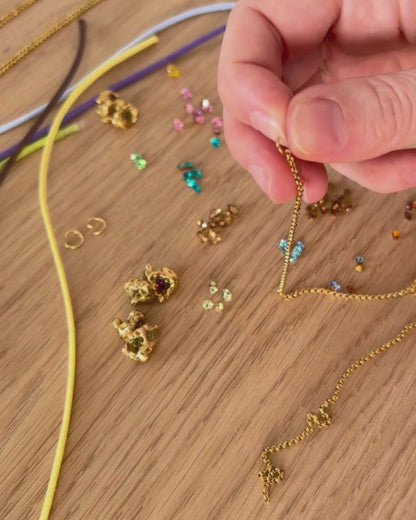 COLLIER FRAGMENT - DORÉ/CRISTAUX COLORÉS